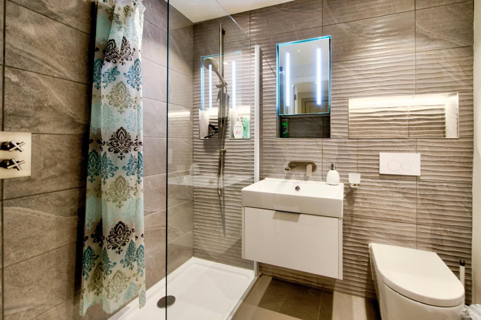 エディンバラGuestready - Manor Place Basementアパートメント エクステリア 写真